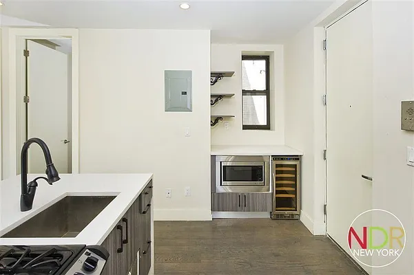 Rented by United Group | media 17