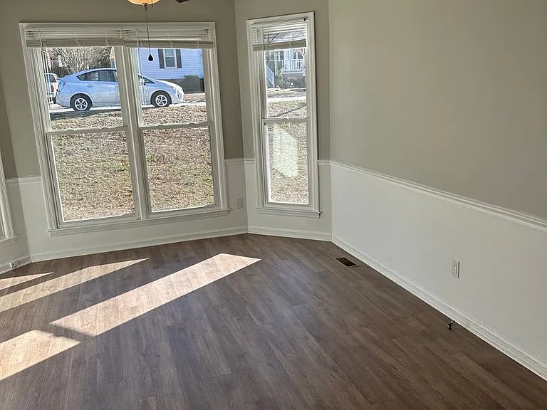 107 Savanna Woods Cir — Photo 3
