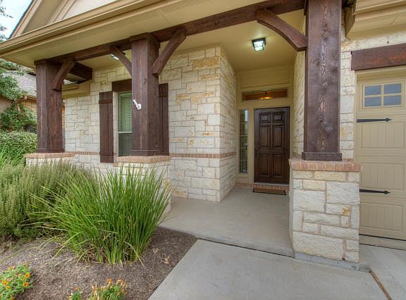 3rd image of 5103 Sendero Springs Dr