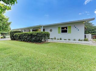 3912 Cape Vista Dr, Bradenton, FL 34209