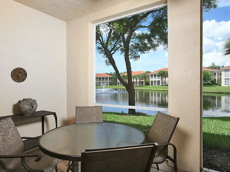 900 Lambiance Cir — Photo 5