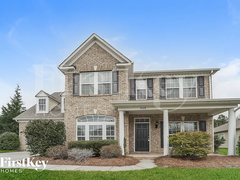 16618 Grassy Creek Dr — Photo 2