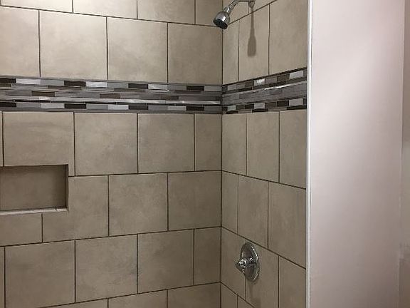 4th image of 5334 Wells Ave