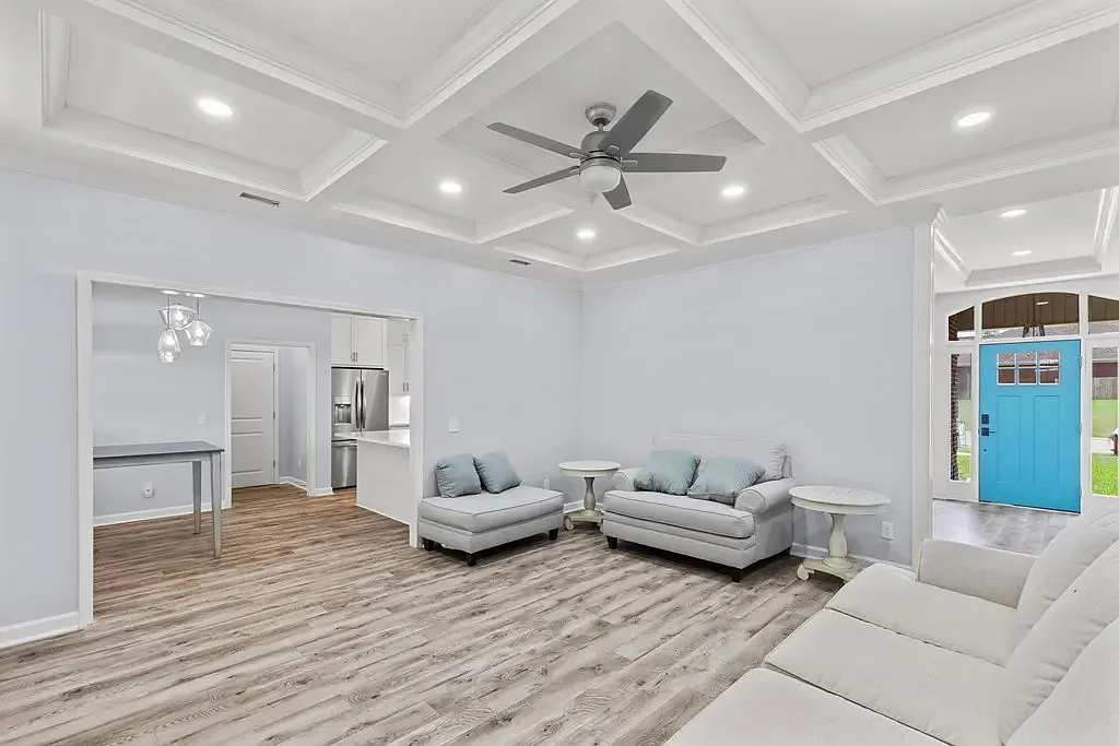 4 bed, 3.5 bath, 10 sqft, $2,750 — Photo 4