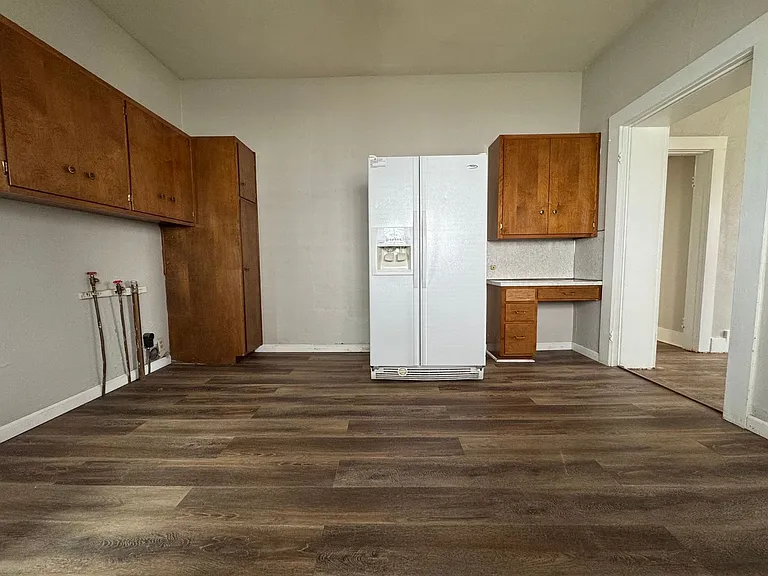 200 E. High St. — Photo 16
