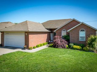 2800 W Garton Rd, Ozark, MO 65721