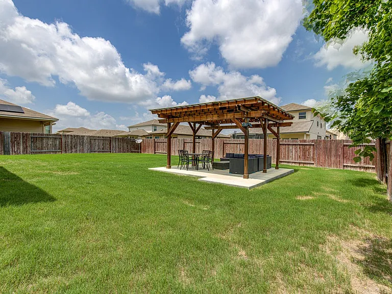 17324 Brittle Ln — Photo 24
