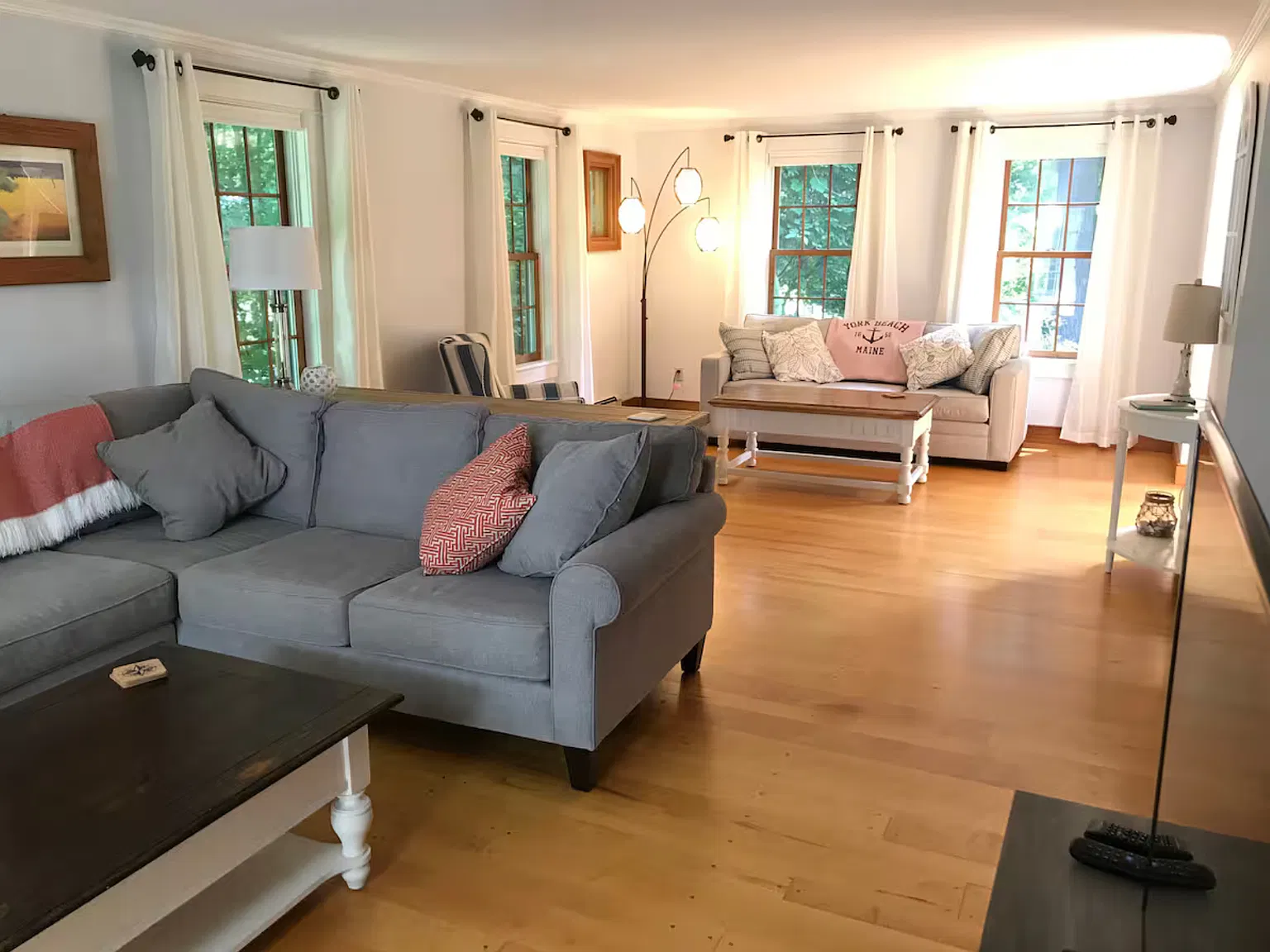3 bed, 2469 sqft, $2,845 — Photo 3
