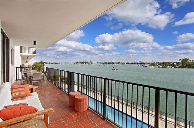 1st image of 1000 Venetian Way APT 402