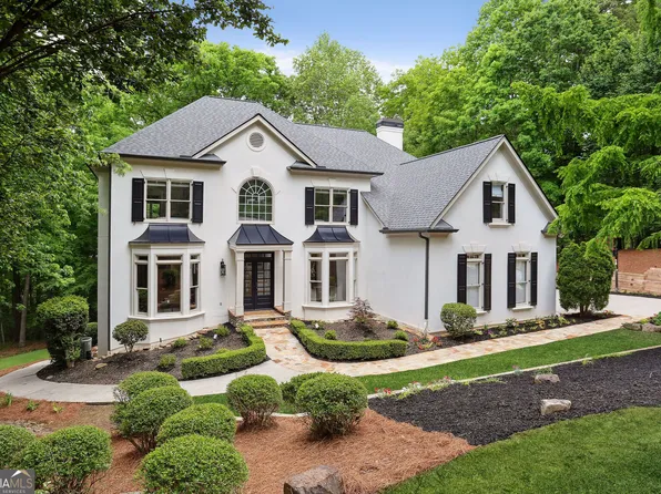 110 Valley Summit Ct, Roswell, GA 30075