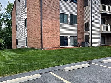 1137 1/2 Hartford Ave APT 3A, Johnston, RI 02919 | Zillow