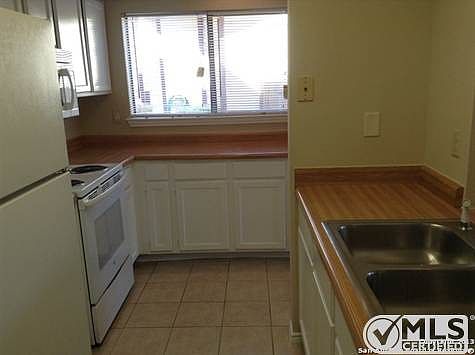 5th image of 5946 Larkmeadow Dr