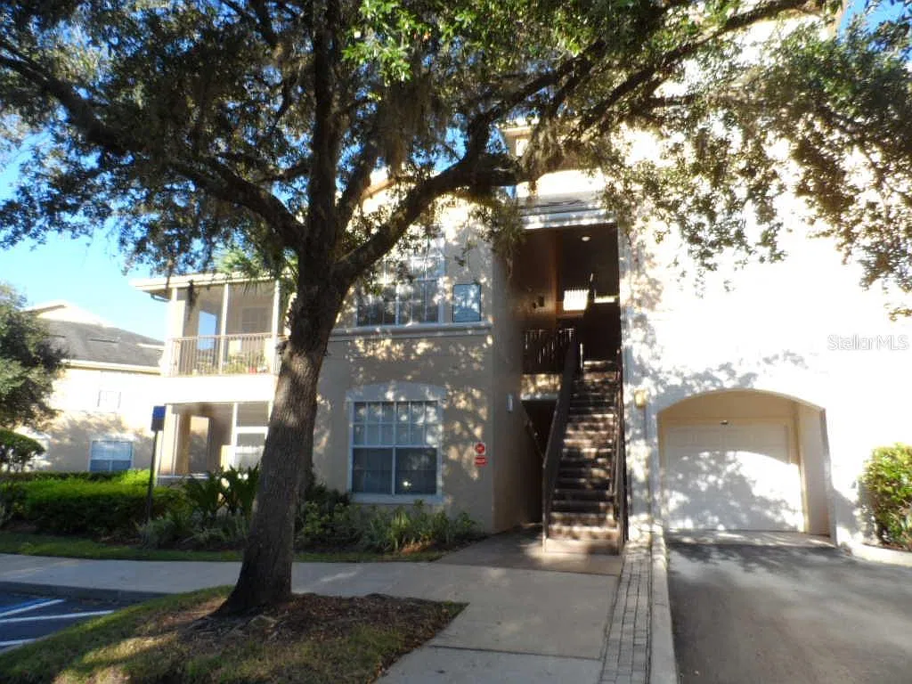 1 bed, 1.0 bath, 851 sqft, $1,485 — Photo 1
