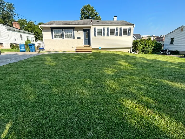 7428 Tillman Dr — Photo 1
