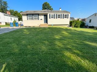 7428 Tillman Dr, Falls Church, VA 22043