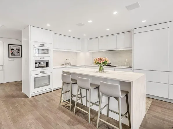 2 S End Ave APT Th4, New York, NY 10280