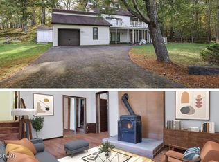 385 Saunders Dr, Bushkill, PA 18324