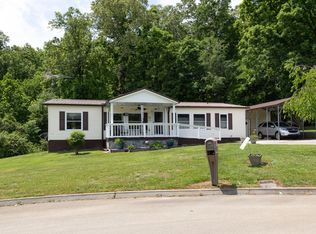 154 Hidden Valley Dr, Dandridge, TN 37725