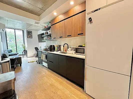 Rented by Doorway NYC, LLC | media 13