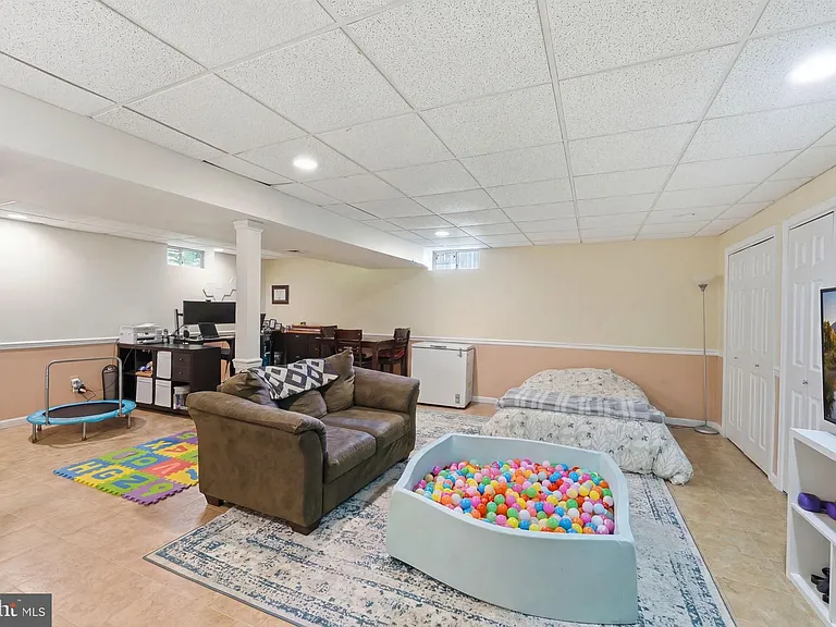 4020 Blue Slate Dr — Photo 29