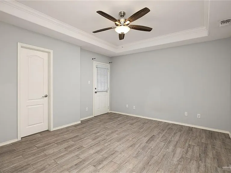 103 S 48th Ln #3 — Photo 11