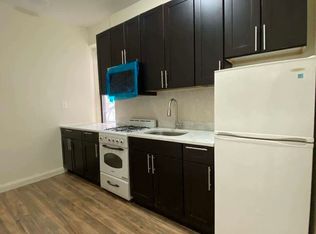 173 Henry St APT 4A, New York, NY 10002
