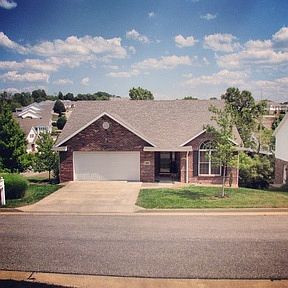 1st image of 905 Sumter Pl