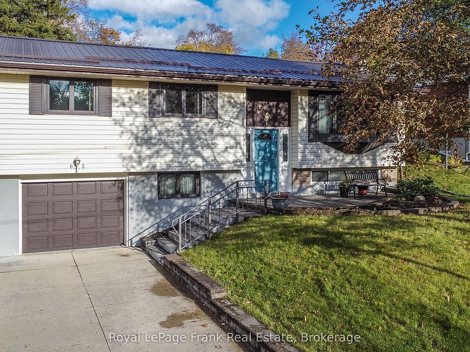 1st image of 62 Springbrook Dr