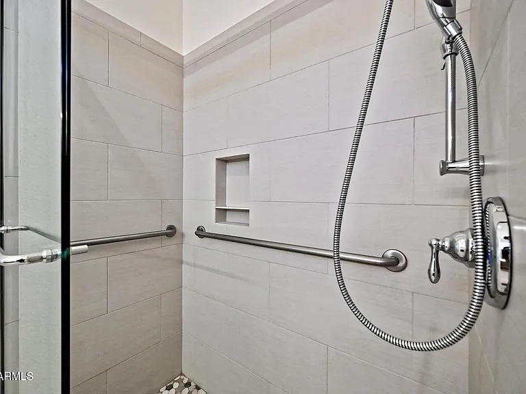 9222 E Crystal Dr — Photo 17