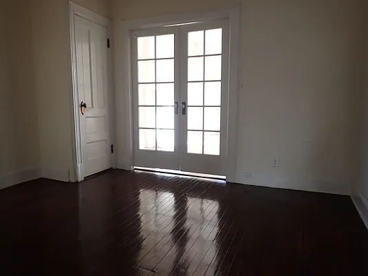 Rented by Hakeem Shahid, LREB | media 4