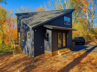 11 Mountain View Rd, East Lyme, CT 06333