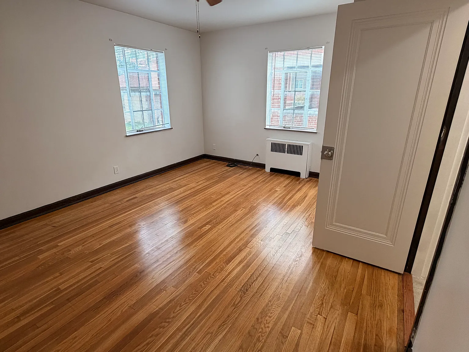 1 bed, 725 sqft, $900 — Photo 2