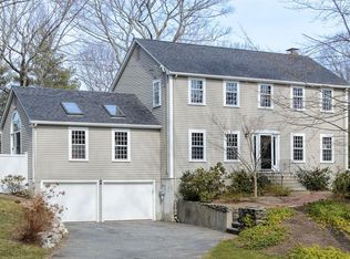 87 Centre St, Dover, MA 02030