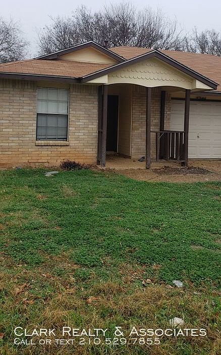 2nd image of 5244 Meadow Rise St