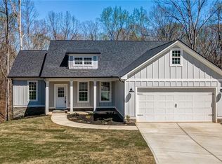 39 Weatherbrooke Ln, Dallas, GA 30157