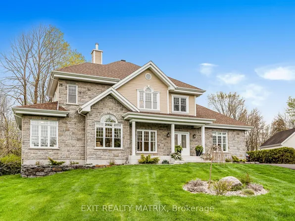 64 Radstock Ln #5, East Hawkesbury, ON K6A 2R2