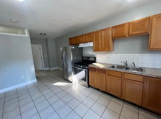 590 Charles St #3, Providence, RI 02904