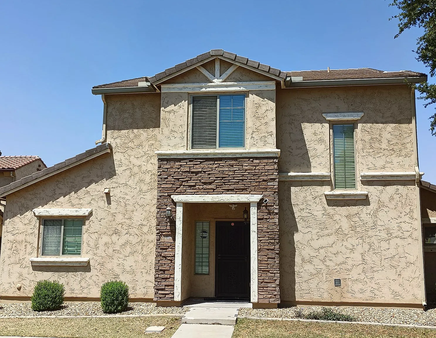 2348 N 84th Drive — Photo 4