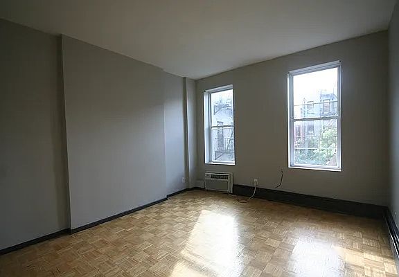 3rd image of 25 Clinton St APT 404