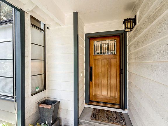 4th image of 112 Viki Ct