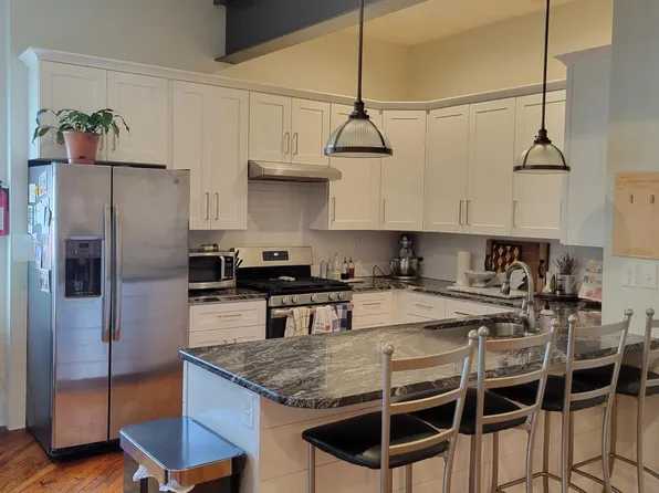 3694 E Wilson St #B, Farmville, NC 27828