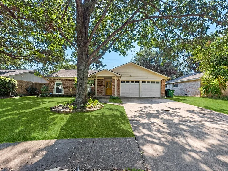 3010 Westerland Dr — Photo 3