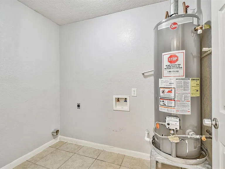 7106 Pinetex Dr — Photo 18