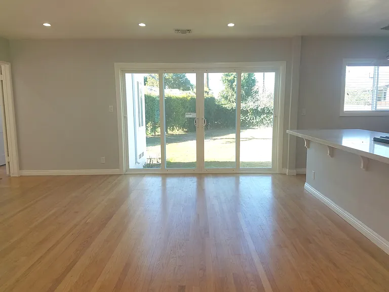 11703 Port Rd — Photo 2