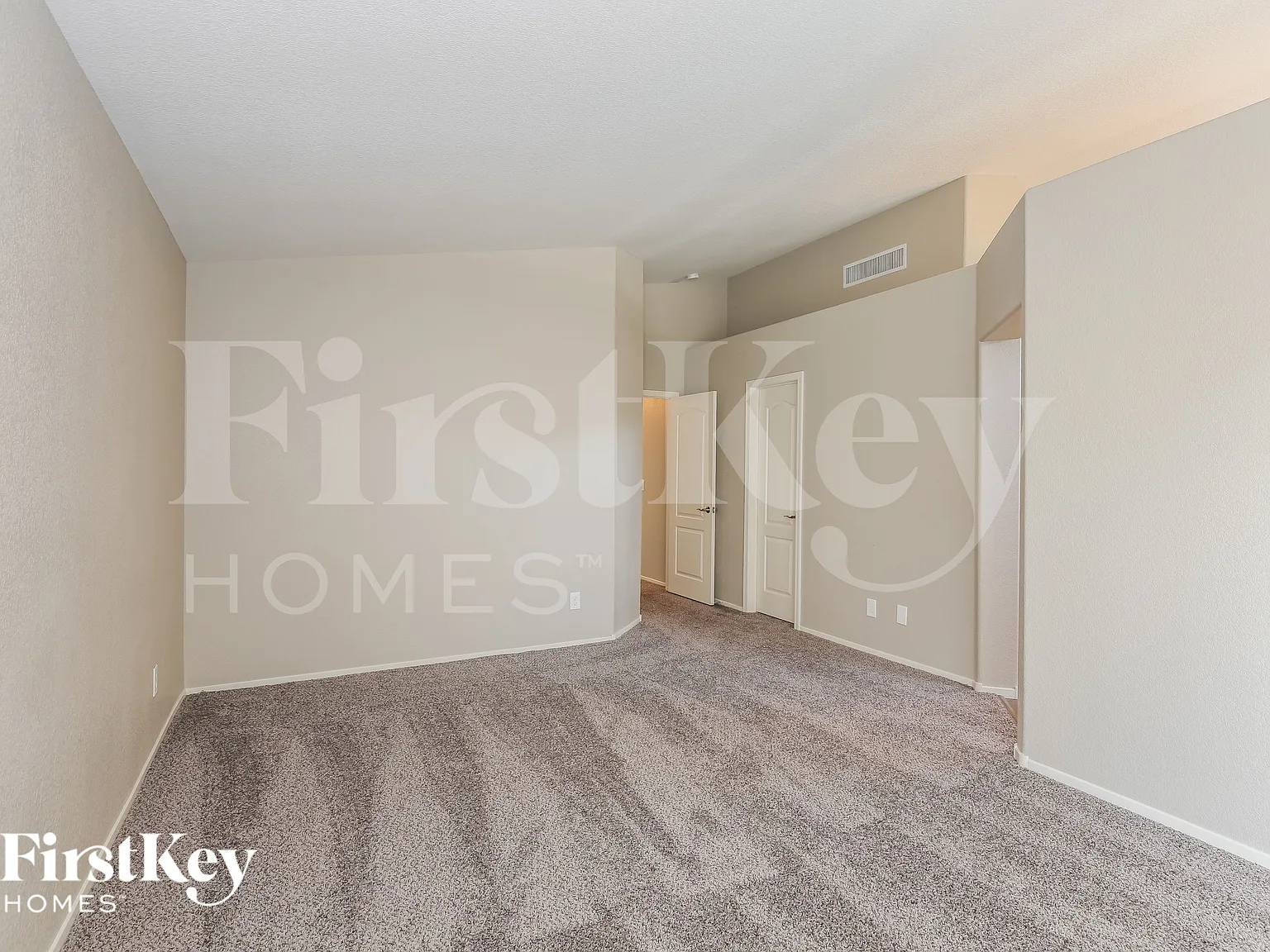 3 bed, 2.0 bath, 1459 sqft, $2,120 — Photo 4