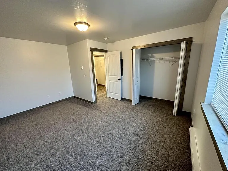 59 Dunbar Ave #4 — Photo 15