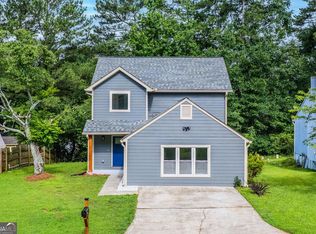 597 Woodcrest Manor Dr, Stone Mountain, GA