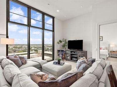 3100 W 7th St APT 804, Fort Worth, TX, 76107