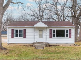 210 S Malta Rd, Malta, IL 60150