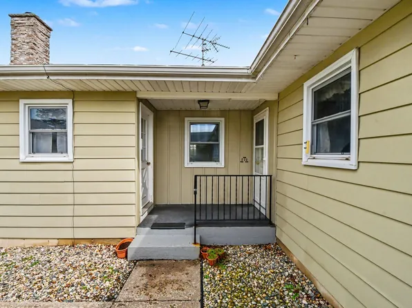 528 Leisure Acres St, Sparta, MI 49345